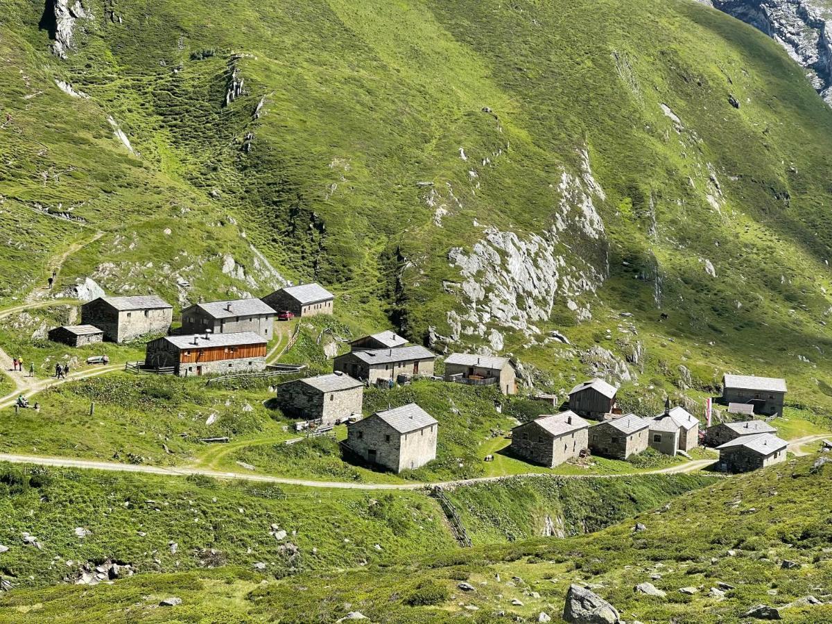 Hotel Garni Burger Sankt Jakob in Defereggen Extérieur photo