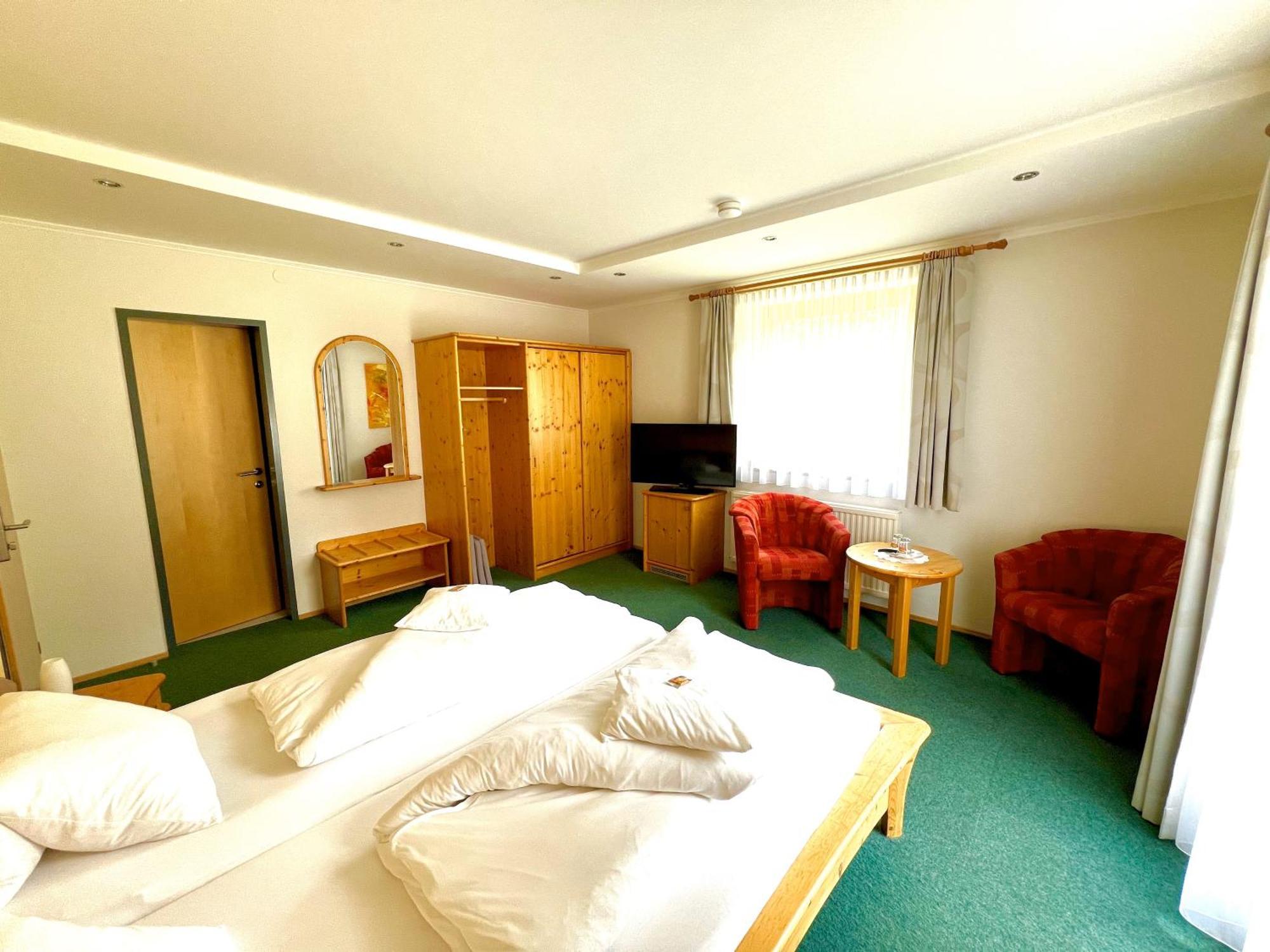 Hotel Garni Burger Sankt Jakob in Defereggen Extérieur photo