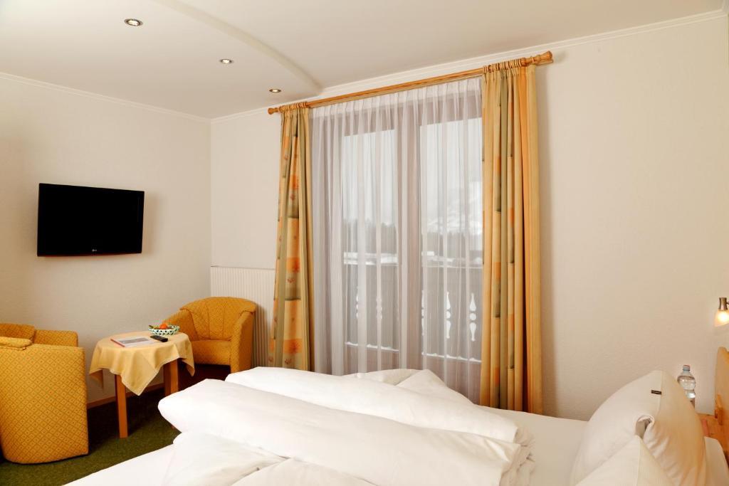 Hotel Garni Burger Sankt Jakob in Defereggen Chambre photo